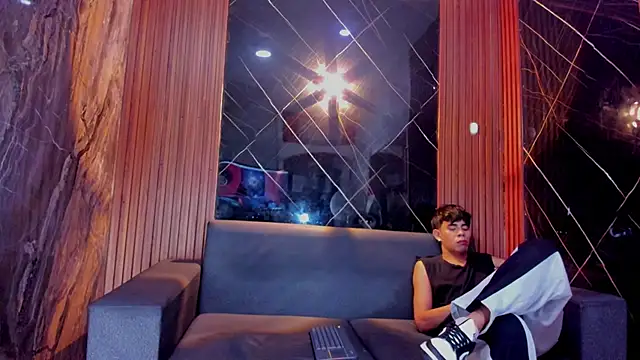 Stiben boy online show from 11-03-25, 04:25