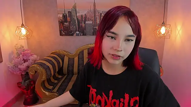 Snapshot of Megane_whitte chatting on 10-10-25, 03:27 Megane whitte online show from 10-10-25, 03:27