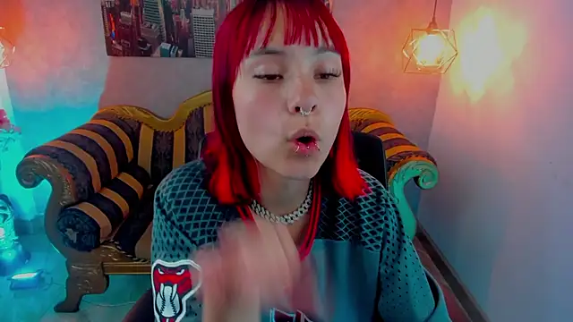 Megane whitte online show from 12-18-25, 03:01