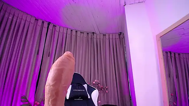 Tamararosses online show from 05-11-26, 01:50