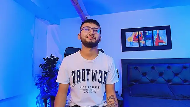 Blakegabriel  online show from 09-26-25, 04:16