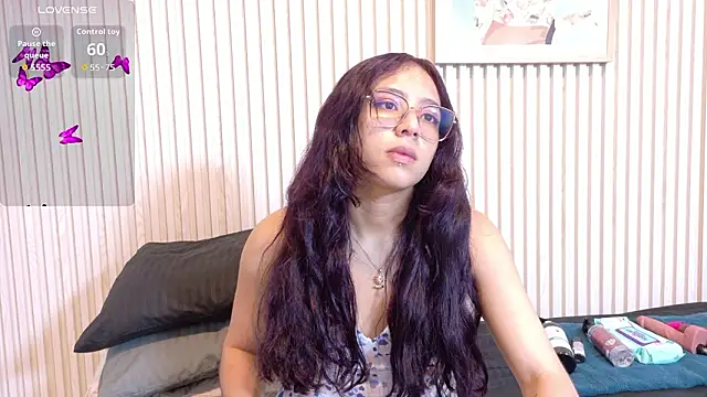 Snapshot of Abrilmirren chatting on 03-04-26, 11:16 Abrilmirren online show from 03-04-26, 11:16