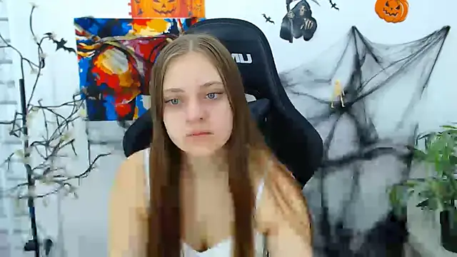 Snapshot of ArinaBelle chatting on 10-24-25, 03:36 ArinaBelle online show from 10-24-25, 03:36