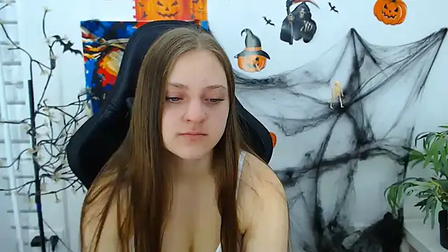 Snapshot of ArinaBelle chatting on 10-27-25, 02:48 ArinaBelle online show from 10-27-25, 02:48