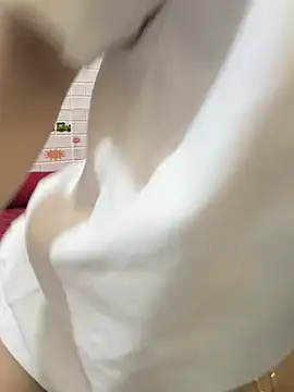 Quynhbabysexy online show from 07-28-26, 02:13