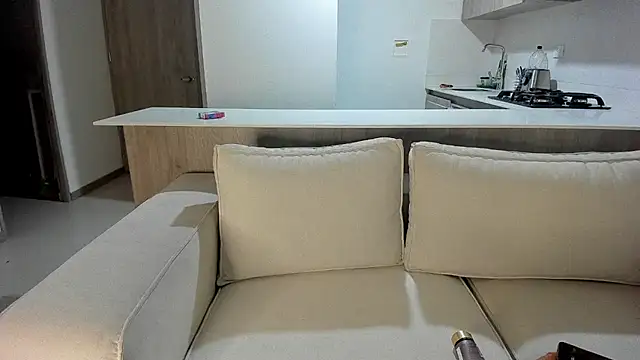 Snapshot of val69_ chatting on 10-09-25, 11:36 val69 online show from 10-09-25, 11:36