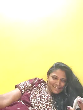 navyasree143 online show from 10-08-25, 03:37