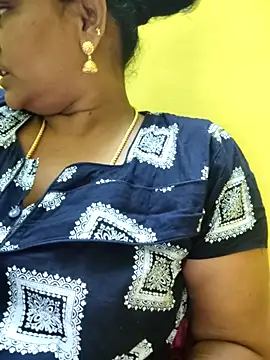 navyasree143 online show from 10-10-25, 09:36