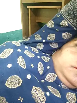 navyasree143 online show from 03-07-26, 10:23