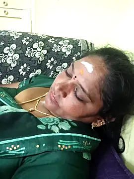 navyasree143 online show from 05-08-26, 12:21