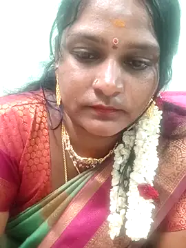 navyasree143 online show from 05-10-26, 05:40