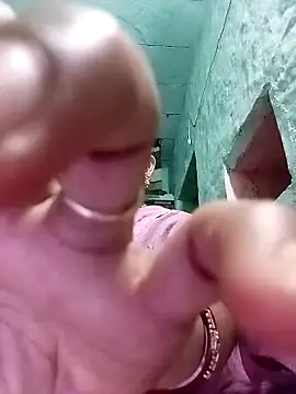 Snapshot of Sapna__wq1 chatting on 10-29-25, 06:20 Sapna wq1 online show from 10-29-25, 06:20