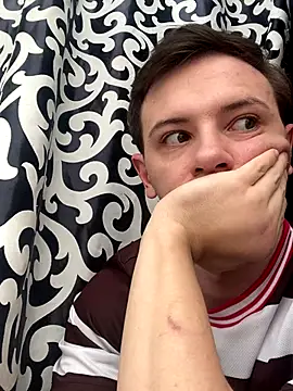 Snapshot of KirilStella chatting on 10-02-25, 12:12 KirilStella online show from 10-02-25, 12:12