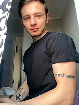 Snapshot of KirilStella chatting on 10-08-25, 12:03 KirilStella online show from 10-08-25, 12:03