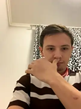 Snapshot of KirilStella chatting on 10-15-25, 06:08 KirilStella online show from 10-15-25, 06:08