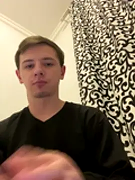 Snapshot of KirilStella chatting on 10-19-25, 06:19 KirilStella online show from 10-19-25, 06:19