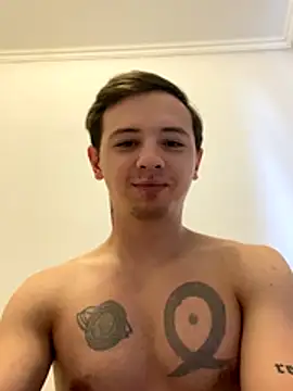 Snapshot of KirilStella chatting on 10-24-25, 11:39 KirilStella online show from 10-24-25, 11:39