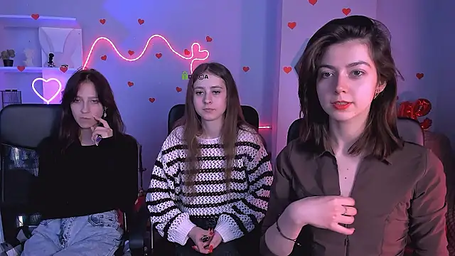 rebecca smile online show from 02-07-26, 08:23