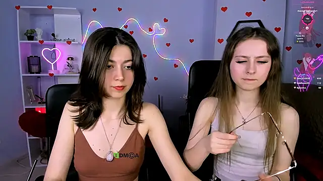 rebecca smile online show from 05-05-26, 07:33