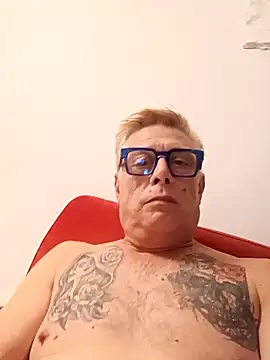 Andyrsdick online show from 10-04-25, 09:46