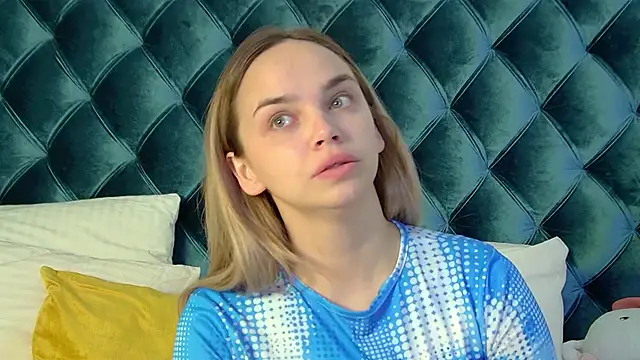 Snapshot of AnitaVenture chatting on 10-01-25, 04:07 AnitaVenture online show from 10-01-25, 04:07