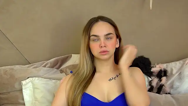 Snapshot of AnitaVenture chatting on 10-26-25, 04:07 AnitaVenture online show from 10-26-25, 04:07