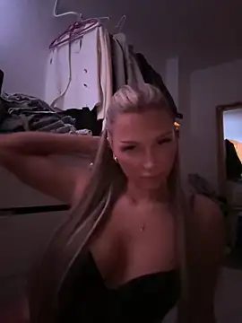 blondeeee online show from 03-05-26, 09:11