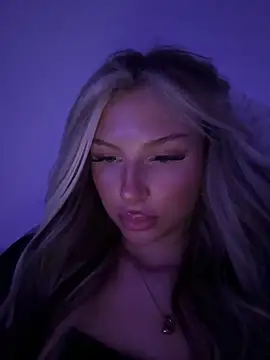 blondeeee online show from 05-17-26, 05:31
