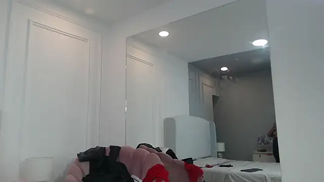 Snapshot of ChantalGarner chatting on 10-16-25, 12:50 ChantalGarner online show from 10-16-25, 12:50