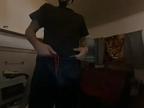 Snapshot of ThrowedWorldWide chatting on 02-11-26, 07:13 ThrowedWorldWide online show from 02-11-26, 07:13