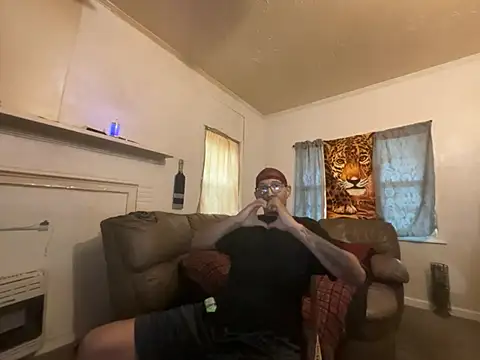 Snapshot of ThrowedWorldWide chatting on 02-21-26, 06:42 ThrowedWorldWide online show from 02-21-26, 06:42