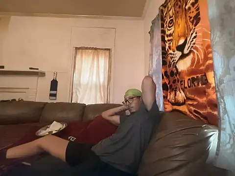 Snapshot of ThrowedWorldWide chatting on 03-02-26, 11:11 ThrowedWorldWide online show from 03-02-26, 11:11