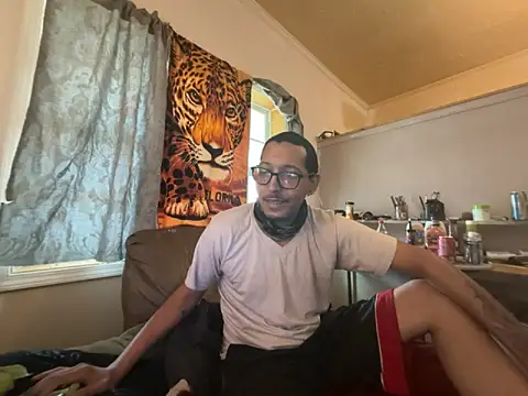 Snapshot of ThrowedWorldWide chatting on 03-15-26, 03:40 ThrowedWorldWide online show from 03-15-26, 03:40