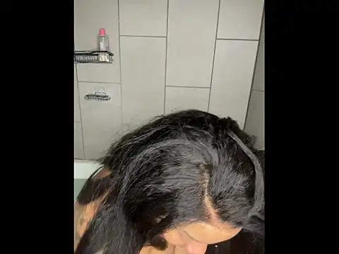 NeliaHexxen online show from 12-20-25, 03:57