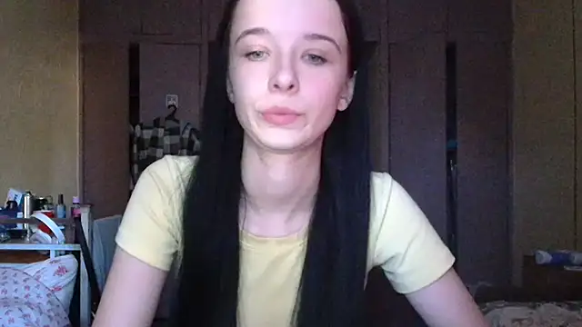 Emilia Light online show from 10-04-25, 05:49