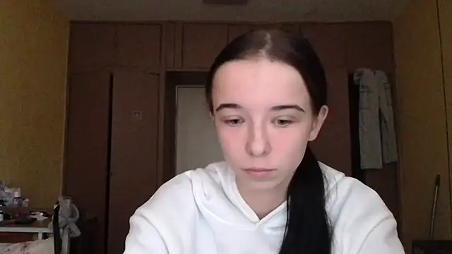 Emilia Light online show from 10-21-25, 07:09