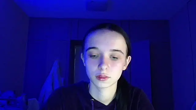 Emilia Light online show from 11-12-25, 07:35