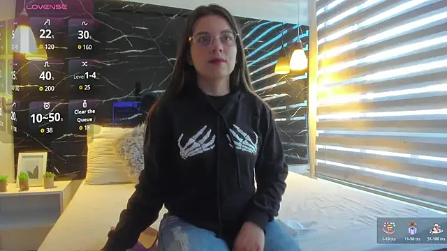 ZOE LE online show from 10-22-25, 11:32