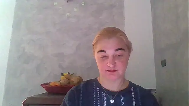 Snapshot of GoldenAngelMilf chatting on 04-08-26, 11:32 GoldenAngelMilf online show from 04-08-26, 11:32