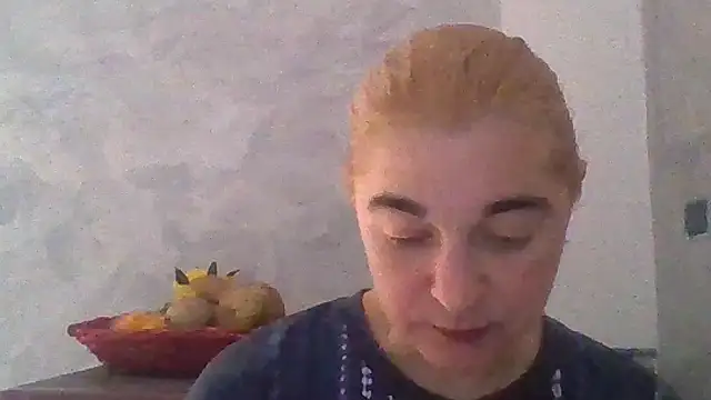 Snapshot of GoldenAngelMilf chatting on 04-09-26, 12:32 GoldenAngelMilf online show from 04-09-26, 12:32