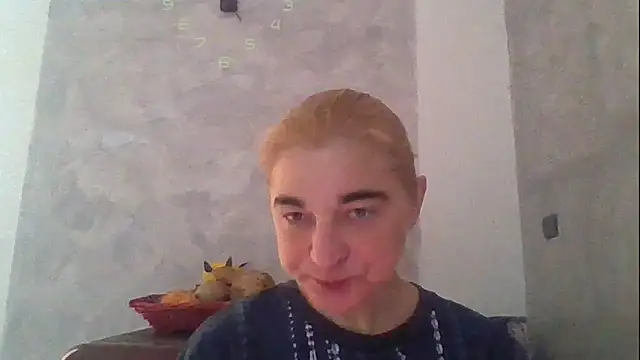 Snapshot of GoldenAngelMilf chatting on 04-10-26, 09:25 GoldenAngelMilf online show from 04-10-26, 09:25
