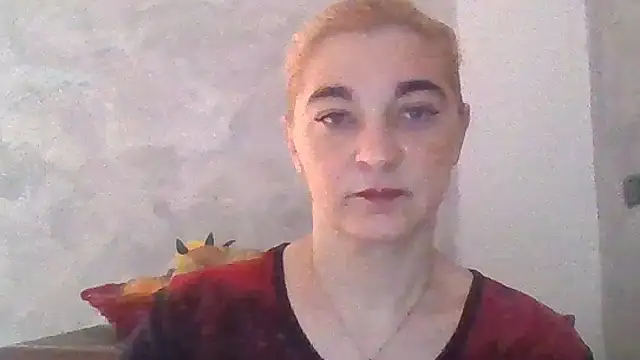 Snapshot of GoldenAngelMilf chatting on 04-21-26, 06:31 GoldenAngelMilf online show from 04-21-26, 06:31