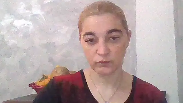 Snapshot of GoldenAngelMilf chatting on 04-30-26, 06:31 GoldenAngelMilf online show from 04-30-26, 06:31