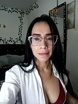 YaraDuartee online show from 02-04-26, 01:00