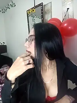 YaraDuartee online show from 02-25-26, 01:48