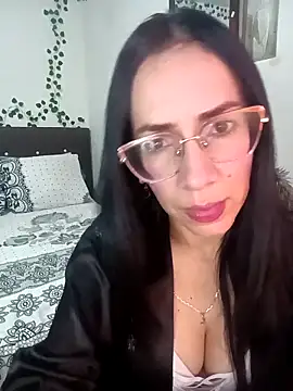 YaraDuartee online show from 03-05-26, 11:56