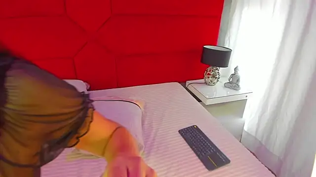 Snapshot of ashlye_collins chatting on 11-09-25, 01:42 ashlye collins online show from 11-09-25, 01:42