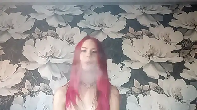 LiaCusson online show from 09-26-25, 01:09