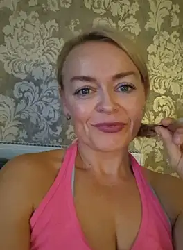 Snapshot of demidelightfulxx chatting on 09-27-25, 04:45 demidelightfulxx online show from 09-27-25, 04:45