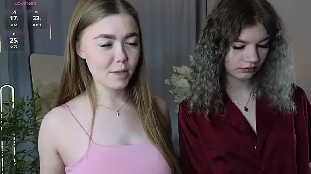 TwixieGuo online show from 10-21-25, 04:35